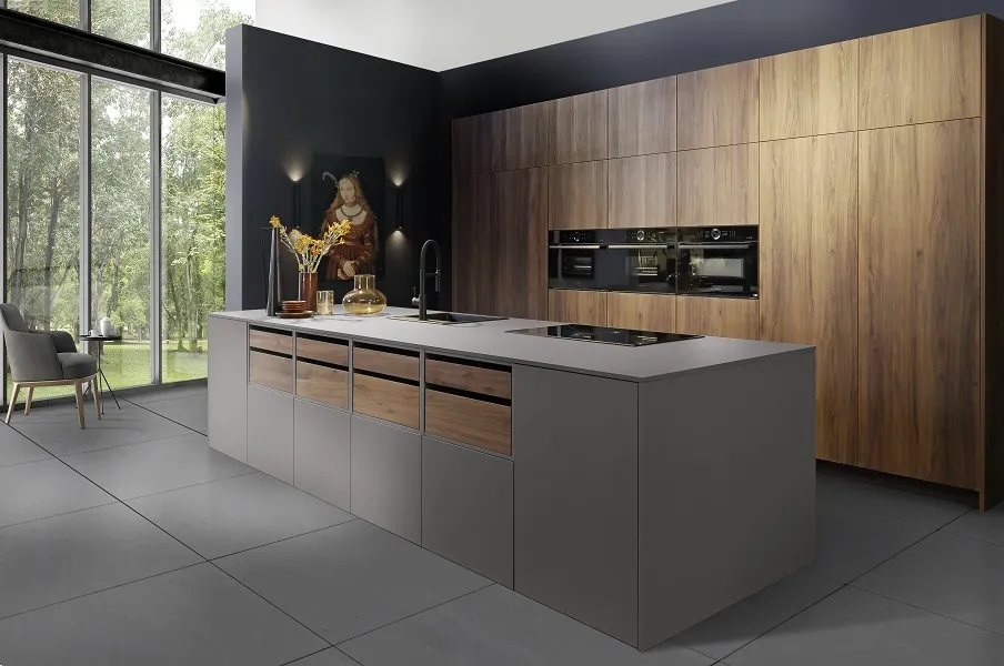 Cuisine moderne sur-mesure avec îlot central installée à Ligny-en-Barrois par IDEE&CO