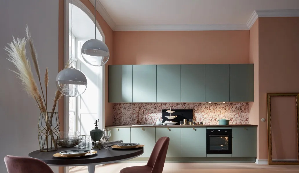 Cuisine moderne sur-mesure avec îlot central installée à Varennes-en-Argonne par IDEE&CO