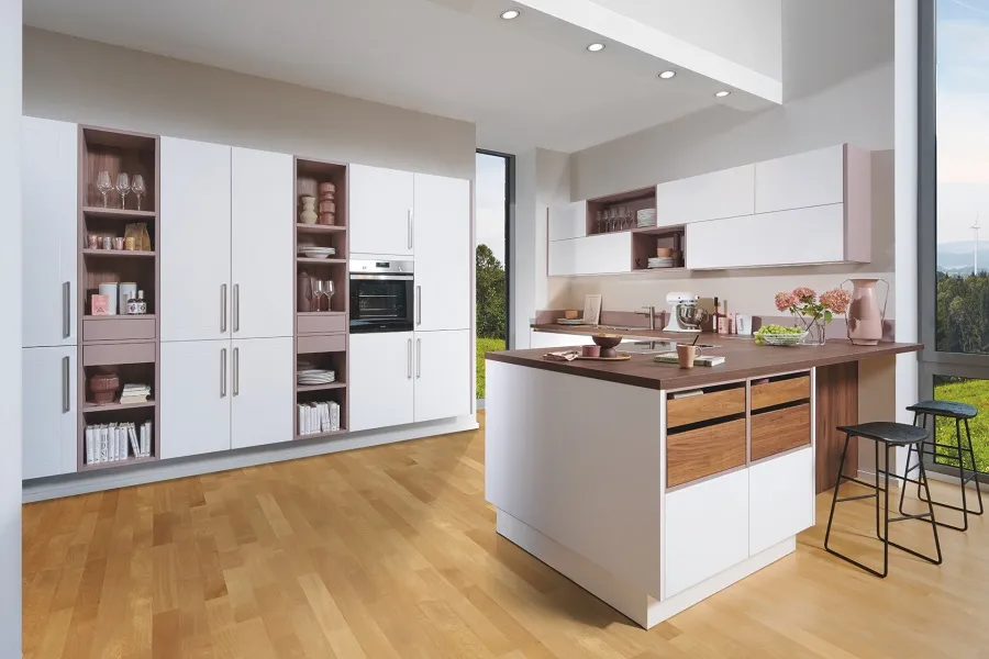 Cuisine moderne sur-mesure avec îlot central installée à Void-Vacon par IDEE&CO